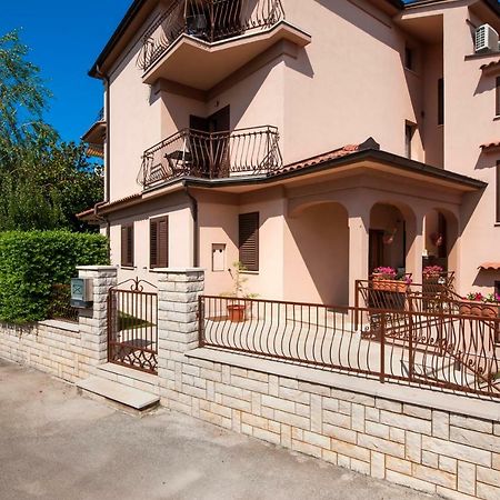 Apartment Len Rovinj Exterior photo